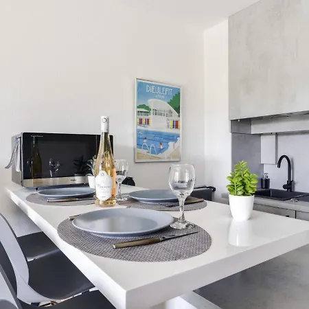 Cimiez Les Pins By Interhome شقة *